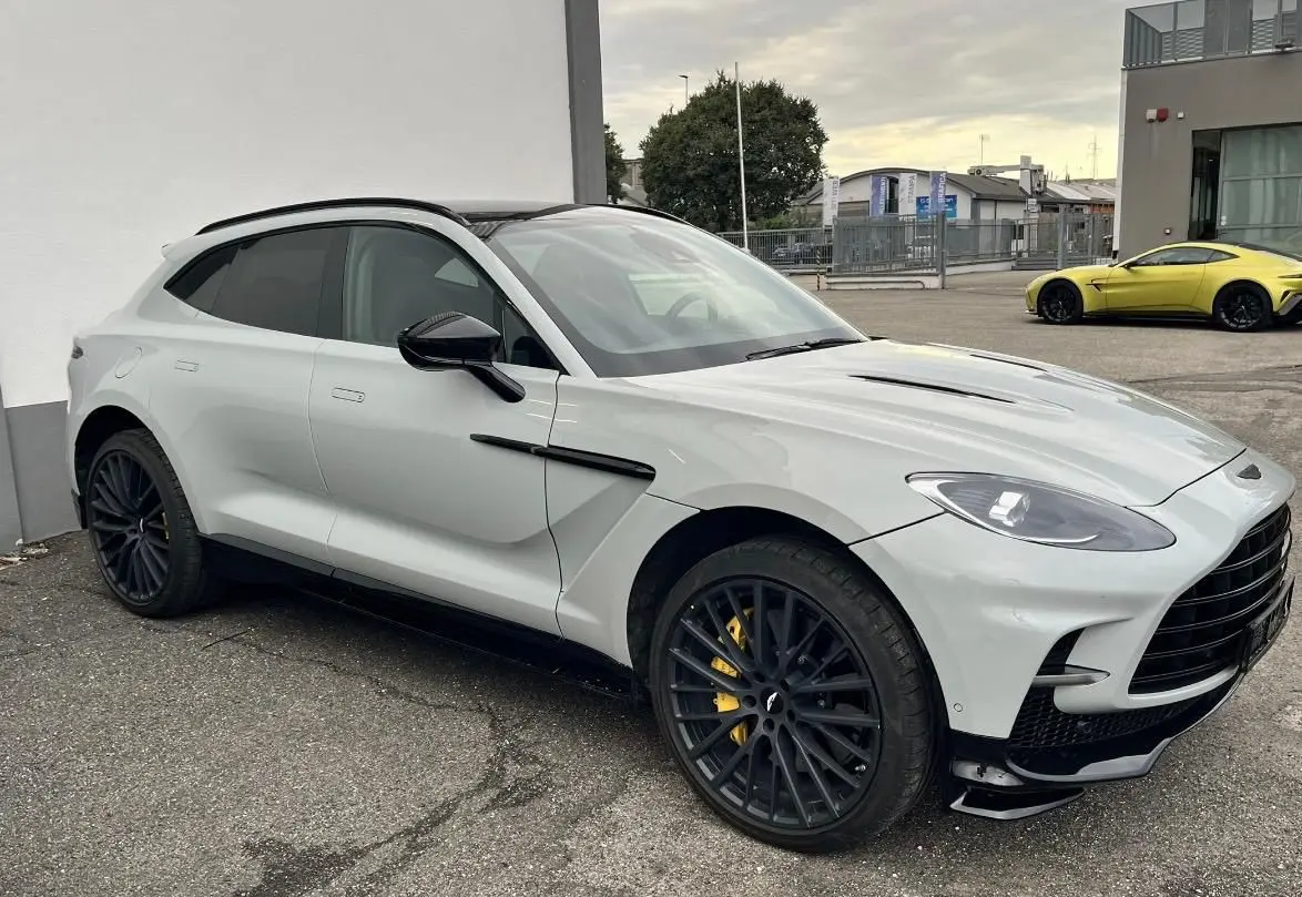 Aston Martin DBX 707 2026, front view — Luxury Car Rental Switzerland, Switzerland. Aston Martin DBX 707 in Switzerland The Aston Martin DBX 707 2026 is available to rent in…