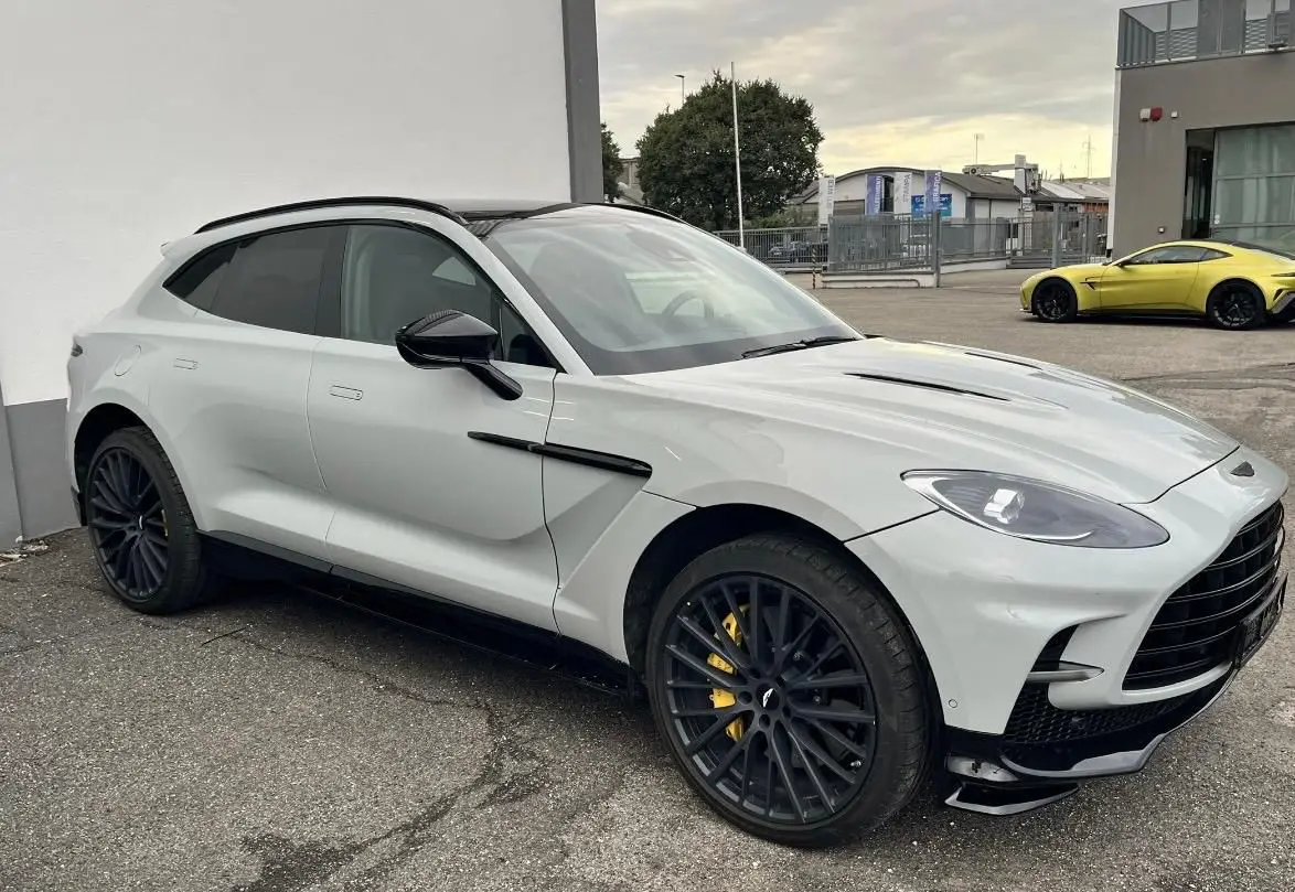 Aston Martin DBX 707 2026, front view — Luxury Car Rental Switzerland, Switzerland. Aston Martin DBX 707 in Switzerland The Aston Martin DBX 707 2026 is available to rent in…