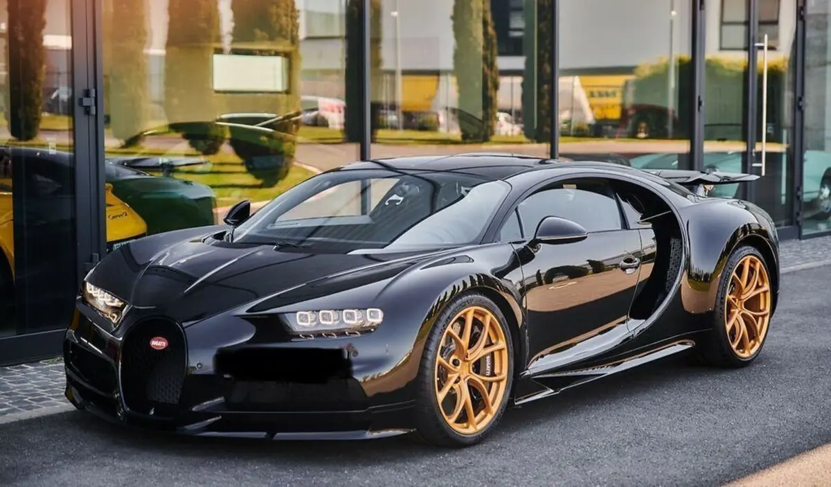 Bugatti Chiron 110 Ani 2019 — Luxury Car Rental Switzerland, Switzerland. Bugatti Chiron 110 Ani à Switzerland La Bugatti Chiron 110 Ani 2019 est proposée à la…