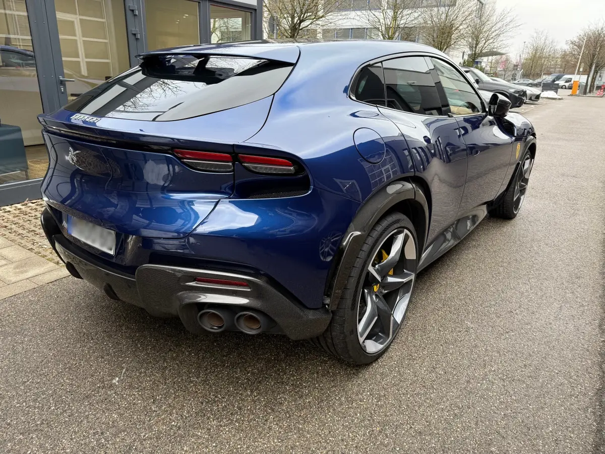 Ferrari Purosangue 2024, внешний вид — Luxury Car Rental Switzerland, Switzerland. Ferrari Purosangue в Switzerland Ferrari Purosangue 2024 года можно арендовать в…