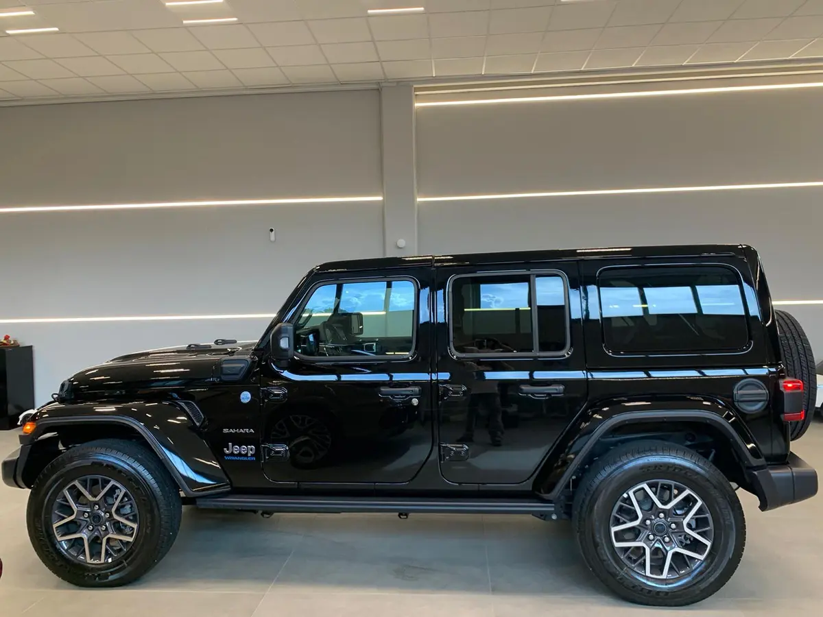 Jeep Wrangler 2025, side profile — Luxury Car Rental Switzerland, Switzerland. Jeep Wrangler in Switzerland The Jeep Wrangler 2025 is available to rent in Switzerland…