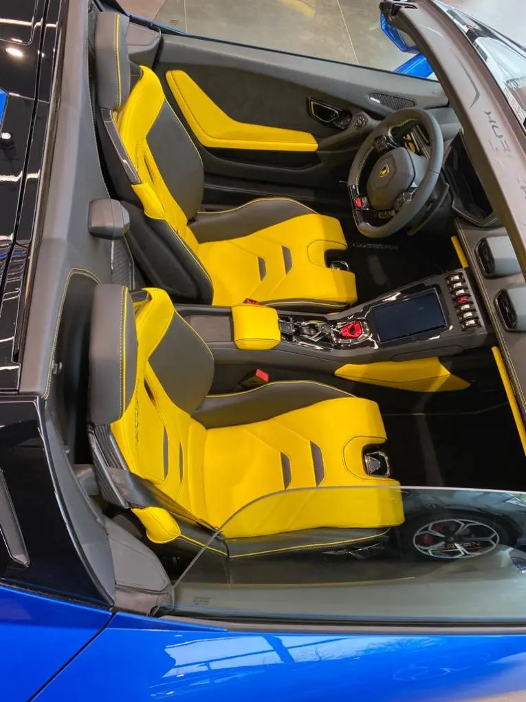 Lamborghini Huracan Evo Spyder 2022, exterior — Luxury Car Rental Switzerland, Switzerland. Lamborghini Huracan Evo Spyder in Switzerland The Lamborghini Huracan Evo Spyder, year…