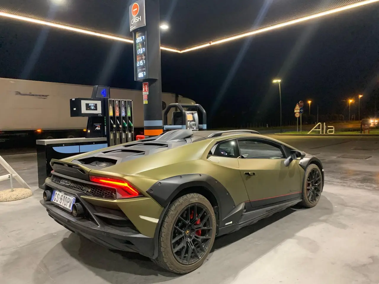 Lamborghini Huracan Sterrato 2024, front view — Luxury Car Rental Switzerland, Switzerland. Lamborghini Huracan Sterrato in Switzerland The Lamborghini Huracan Sterrato 2024 is…
