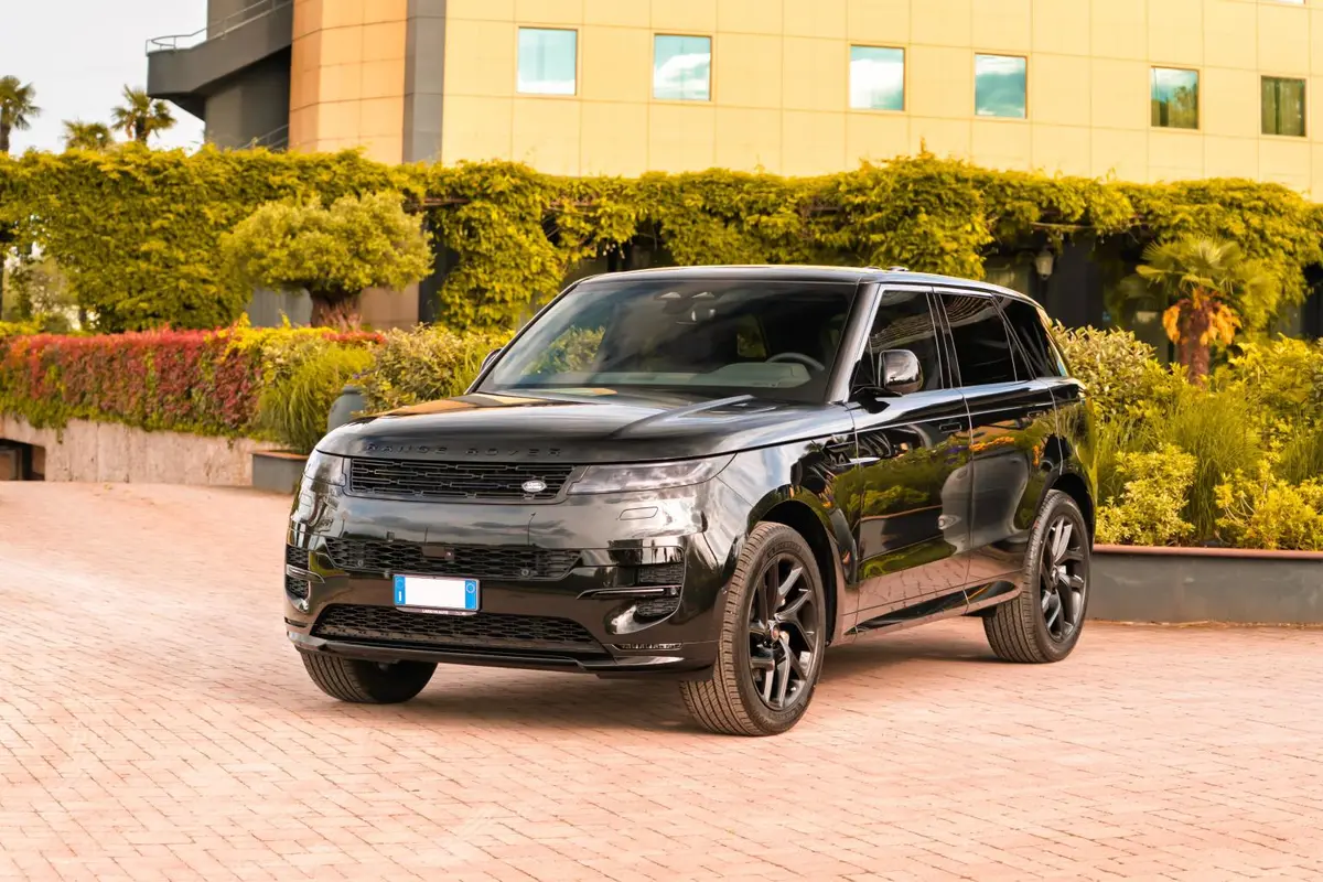 Land Rover Range Rover Sport Dynamic SE 2025 — Luxury Car Rental Switzerland, Switzerland. Land Rover Range Rover Sport Dynamic SE in Switzerland The Land Rover Range Rover Sport…