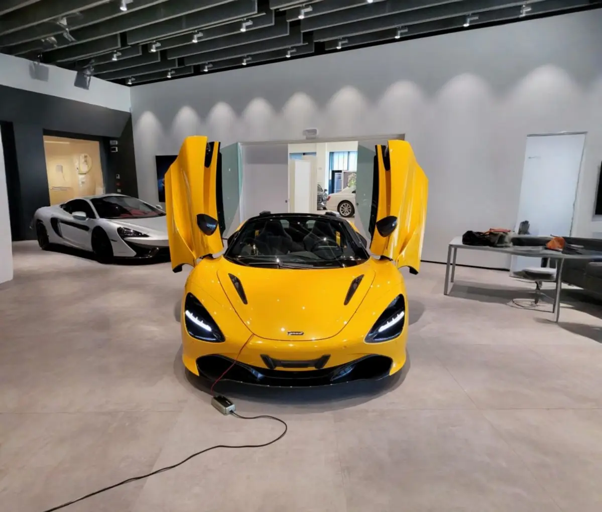McLaren 720S Spider 2022, exterior — Luxury Car Rental Switzerland, Switzerland. McLaren 720S Spider in Switzerland The McLaren 720S Spider 2022 is available to rent in…