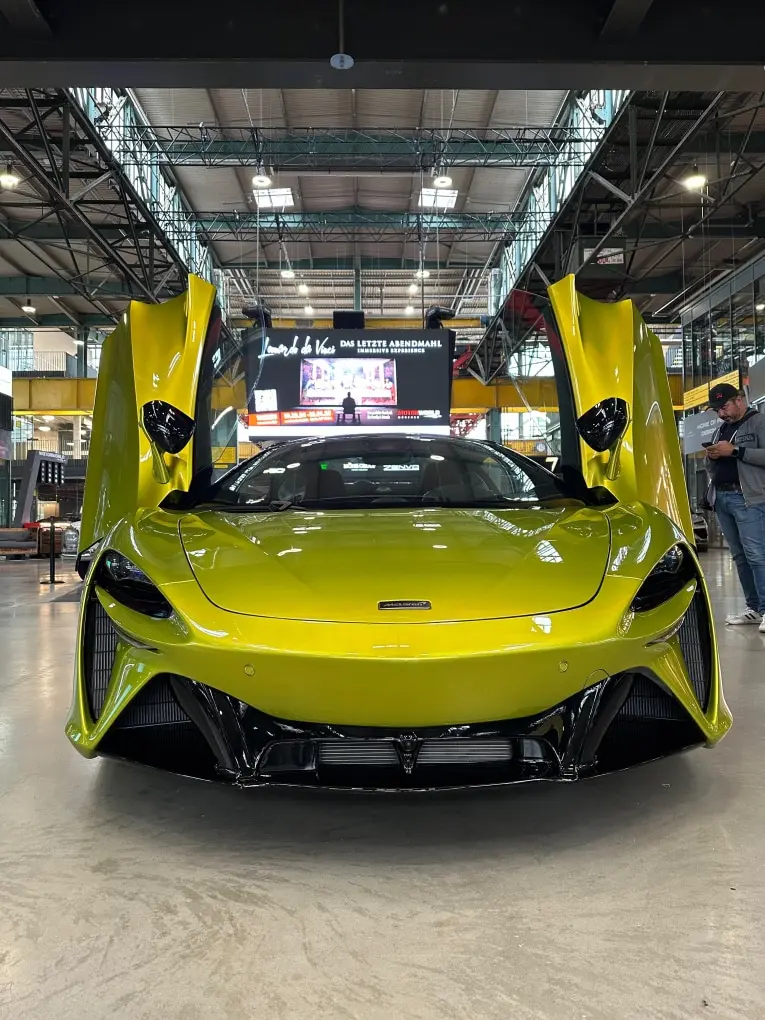 McLaren Artura Spider 2024 — Luxury Car Rental Switzerland, Switzerland. McLaren Artura Spider in Switzerland The McLaren Artura Spider 2024 is available to rent…