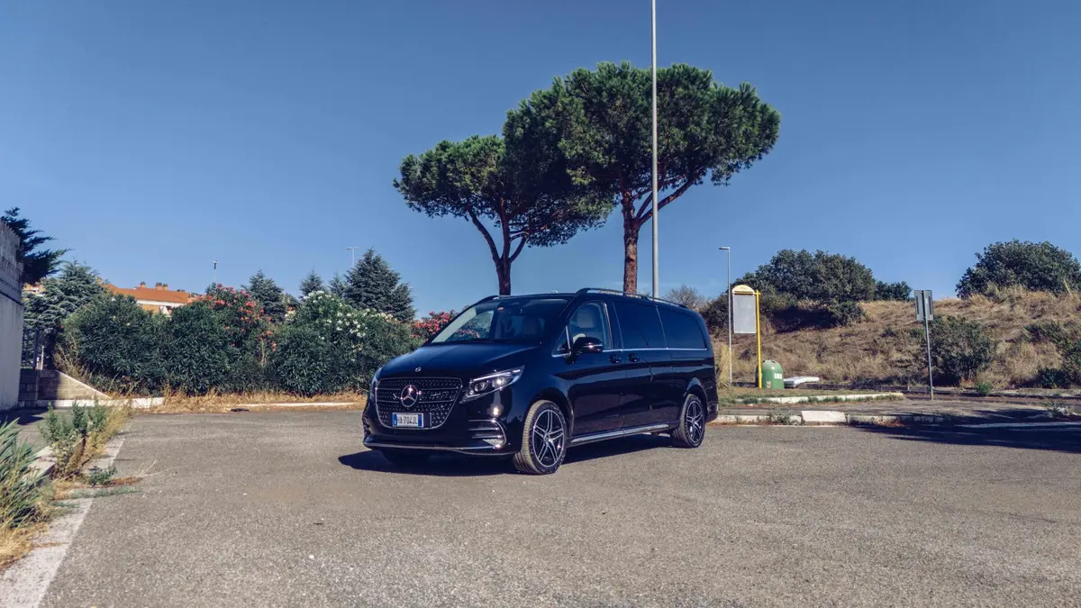 Mercedes Benz V300 4x4 XL VIP (Captain, 7 seat) 2025 — Luxury Car Rental Switzerland, Switzerland. Mercedes Benz V300 4x4 XL VIP (Captain, 7 seat) in Switzerland The Mercedes Benz V300 4x4…