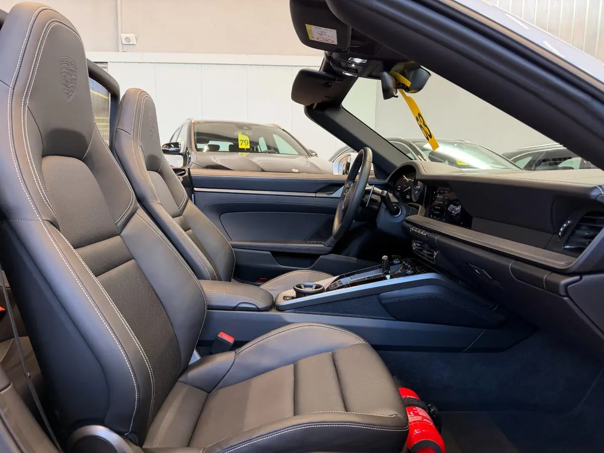 Porsche 911 Carrera S Cabrio (992) 2025, exterior — Luxury Car Rental Switzerland, Switzerland. Porsche 911 Carrera S Cabrio (992) in Switzerland The Porsche 911 Carrera S Cabrio (992)…