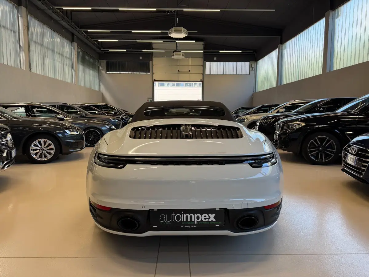 Porsche 911 Carrera S Cabrio (992) 2025, exterior — Luxury Car Rental Switzerland, Switzerland. Porsche 911 Carrera S Cabrio (992) in Switzerland The Porsche 911 Carrera S Cabrio (992)…