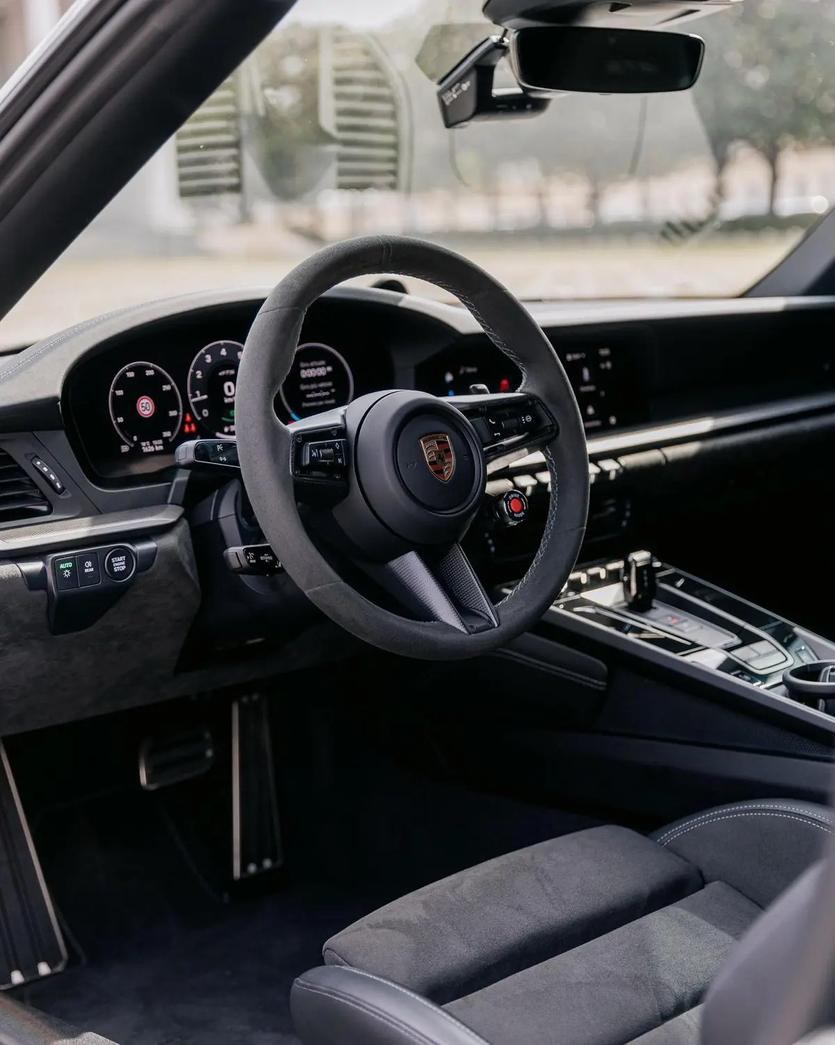 Porsche Carrera Spyder 992,2 GTS 2025, rear view — Luxury Car Rental Switzerland, Switzerland. Porsche Carrera Spyder 992,2 GTS in Switzerland The Porsche Carrera Spyder 992,2 GTS is…