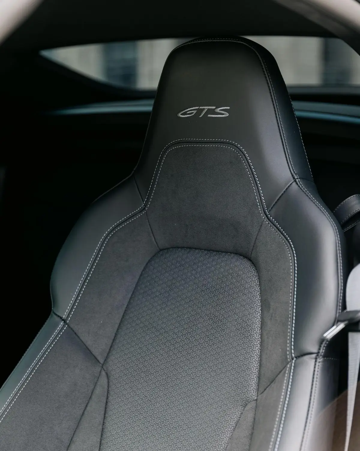 Porsche Carrera Spyder 992,2 GTS 2025, interior — Luxury Car Rental Switzerland, Switzerland. Porsche Carrera Spyder 992,2 GTS in Switzerland The Porsche Carrera Spyder 992,2 GTS is…