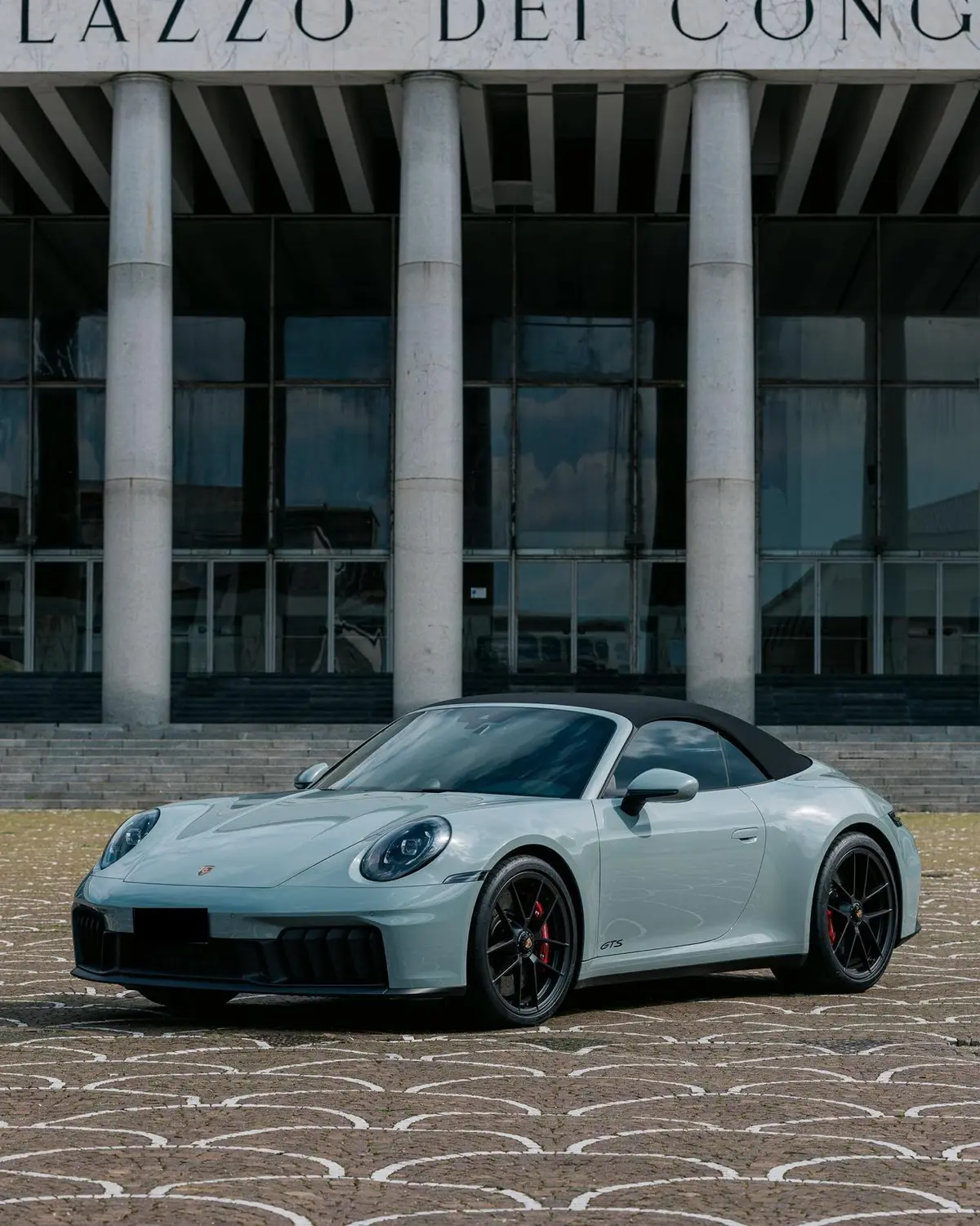 Porsche Carrera Spyder 992,2 GTS 2025 — Luxury Car Rental Switzerland, Switzerland. Porsche Carrera Spyder 992,2 GTS in Switzerland The Porsche Carrera Spyder 992,2 GTS is…