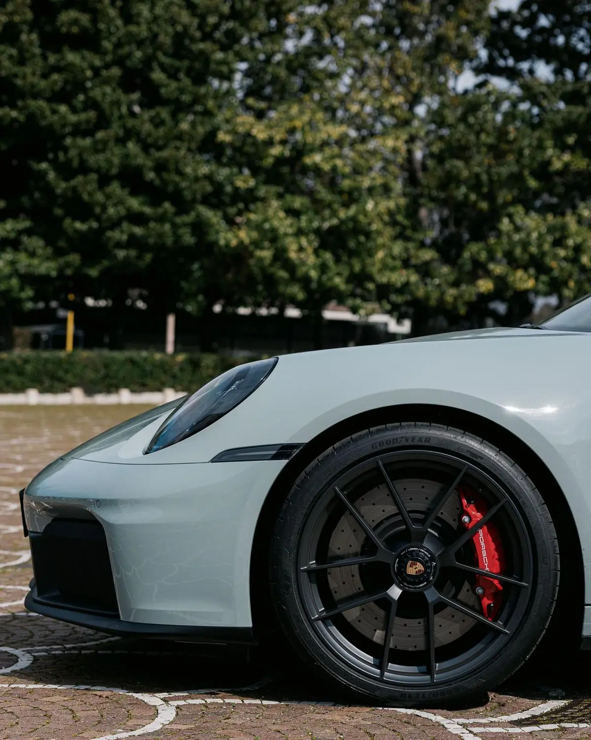 Porsche Carrera Spyder 992,2 GTS 2025, dashboard — Luxury Car Rental Switzerland, Switzerland. Porsche Carrera Spyder 992,2 GTS in Switzerland The Porsche Carrera Spyder 992,2 GTS is…